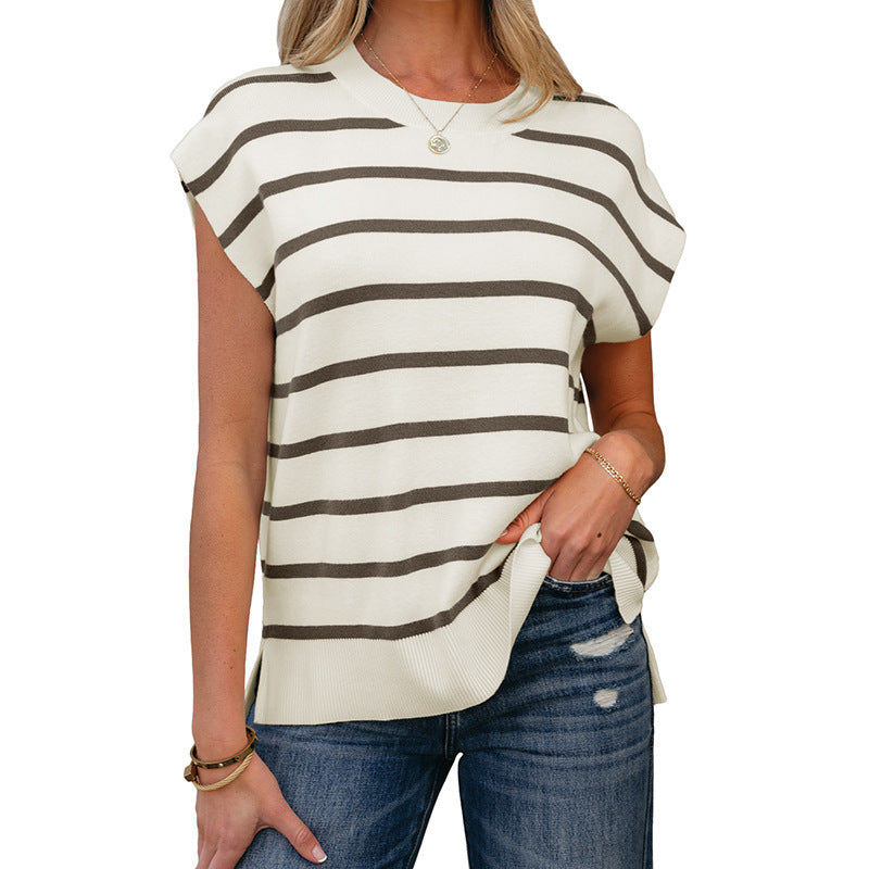 Striped Knitted Sleeveless Top with Buttons – Chic Comfort and Timeless Style