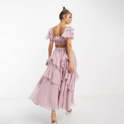 Romantic Ruffled Midi Dress with Short Sleeves – Timeless Elegance and Feminine Grace